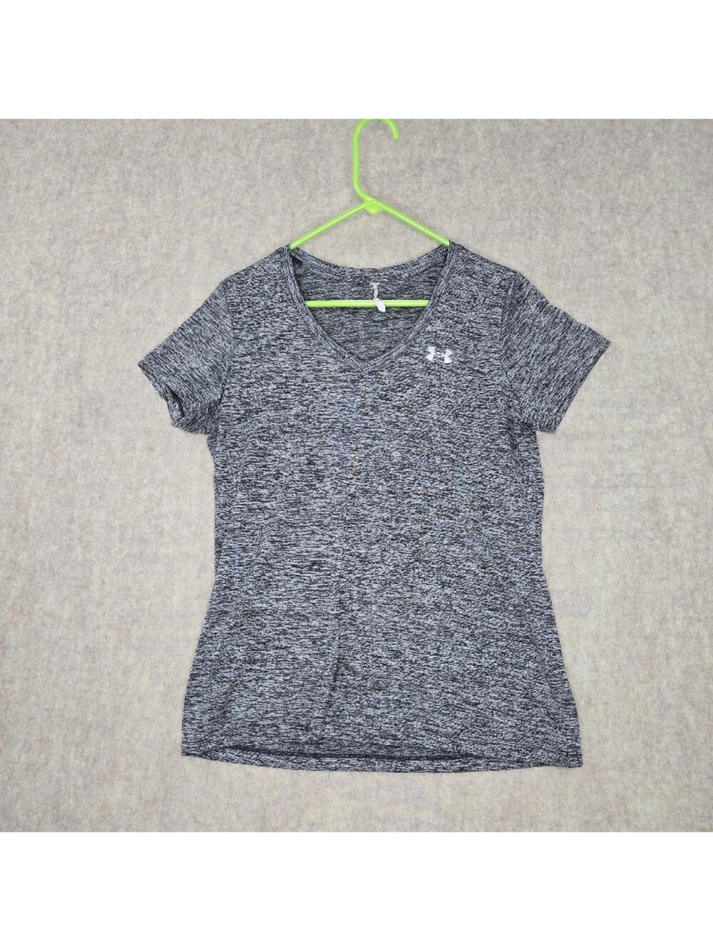Under Armour V-Neck Short Sleeve T-Shirt Black Heather Medium Lightweight